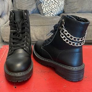Hardcore Combat Boots w/ Chains